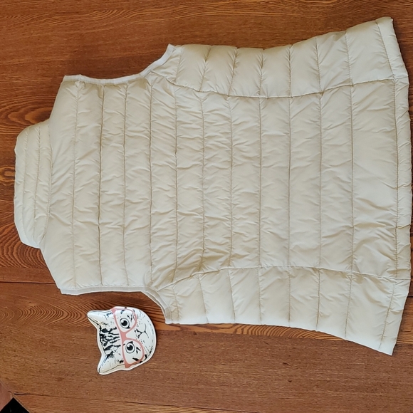 Puffer Vest, Size Small, Cream - Picture 2 of 7